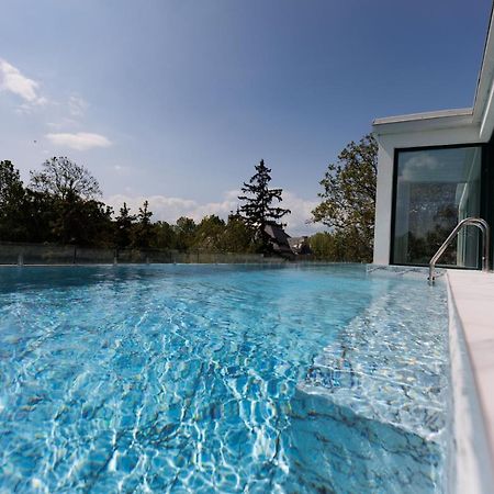 Villa Bauhaus Wellness Apartman Сиофок Екстериор снимка