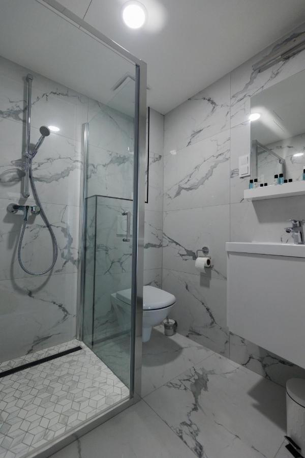 Villa Bauhaus Wellness Apartman Сиофок Екстериор снимка